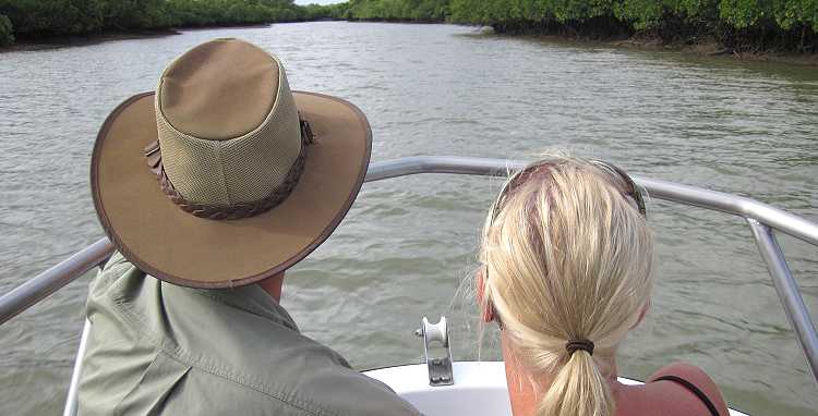 Mit dem Boot auf dem Mtwapa Creek