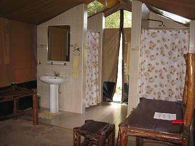 Ndololo Camp - Tsavo Ost National Park