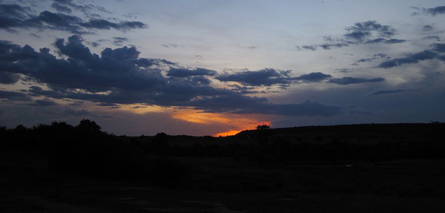 Sonnenuntergang in der Mara