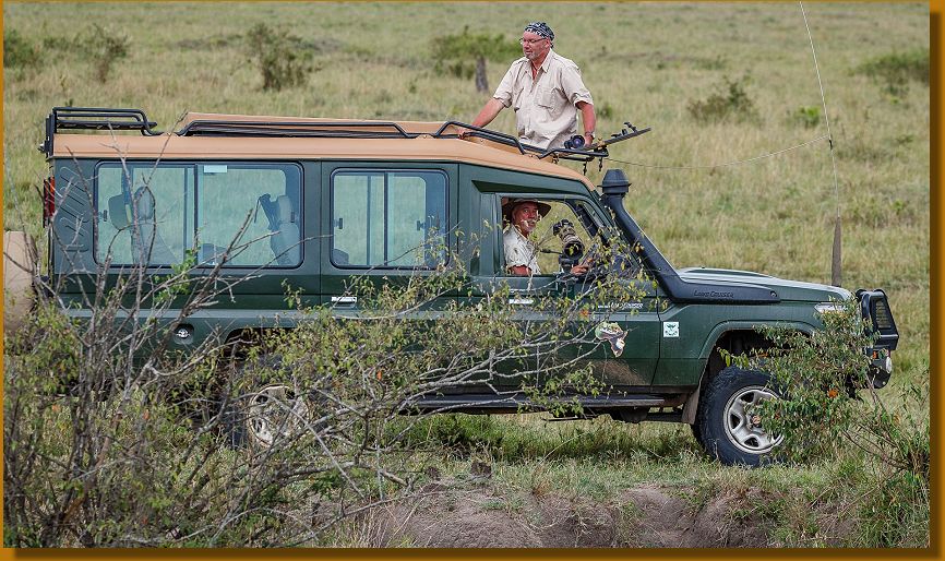 Wenn die Topi Kälber das Licht der Welt erblicken - 2 Wochen Safari in der Masai Mara / Foto Thorsten Hanewald