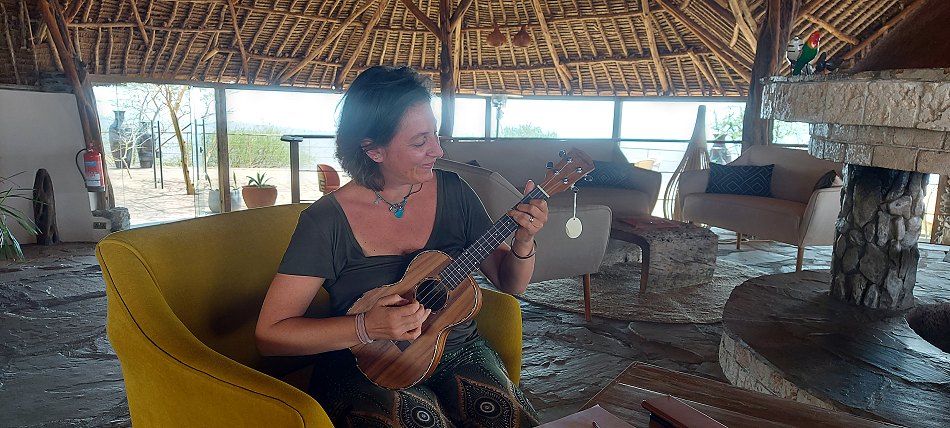 Michaela - Ukelele-musical-safari