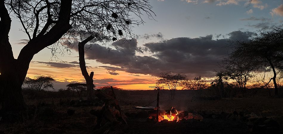 Kitani Bandas - Tsavo West National Park