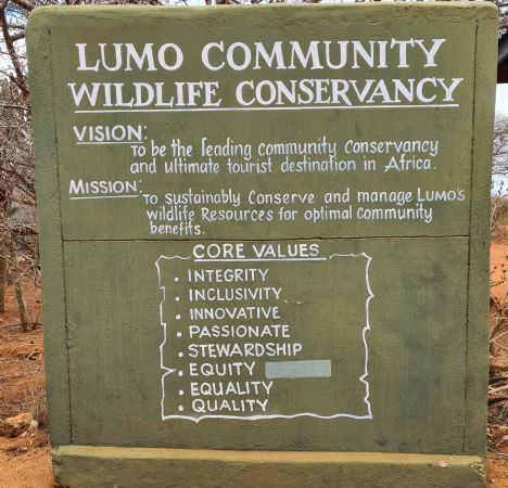 am Lumo Conservancy Gate