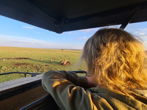 Evely Labuch auf Safari