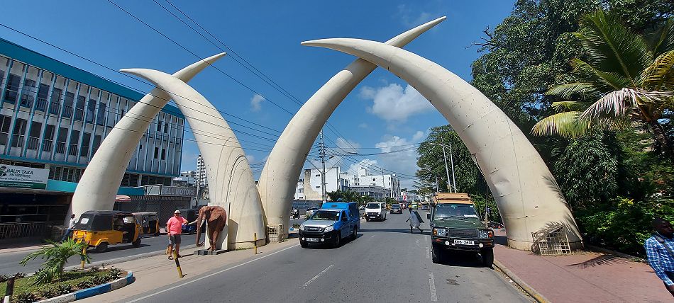 Mombasa Wahzeichen, die Stoßzähne