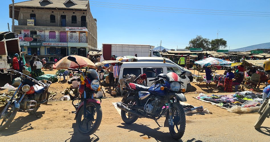 auf dem Weg zum Amboseli Bush Camp