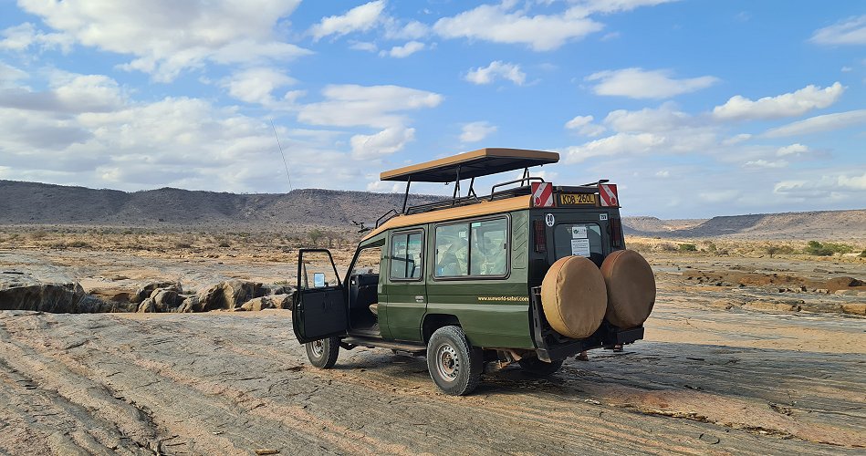 Lugard Falls - Tsavo Ost National Park