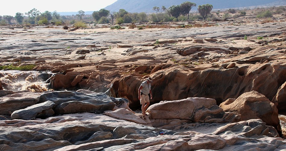 Lugard Falls - Tsavo Ost National Park