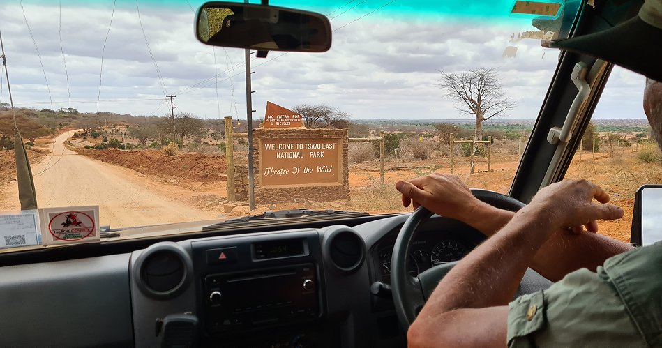 auf Pirschfahrt im Tsavo