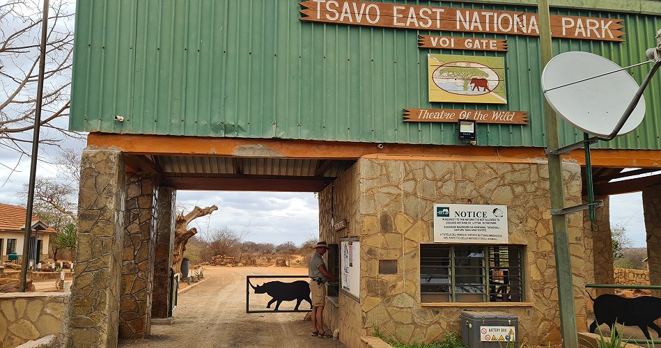 auf Pirschfahrt im Tsavo