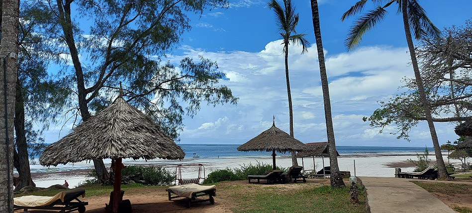Eleven Pearls Boutique Hotel - Diani Beach