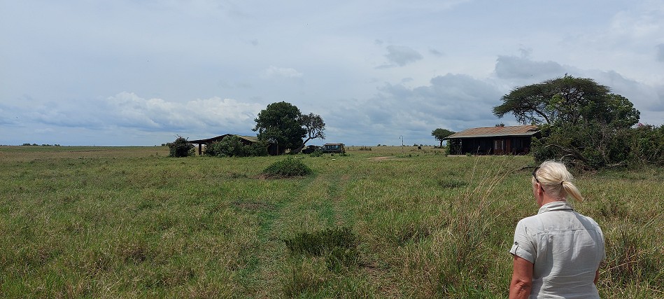 dating Jay - Ballon Bush House and Keekorok Lodge