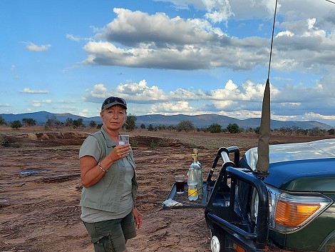 Lumo Conservancy, Sundowner am Lion Rock