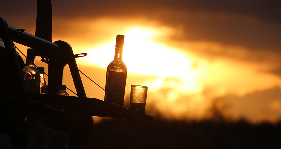 Lumo Conservancy, Sundowner am Lion Rock