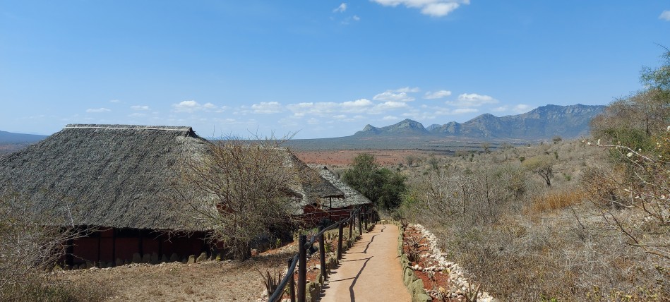 Soroi Leopards Lair Cottage - Lumo Conservancy - Tsavo