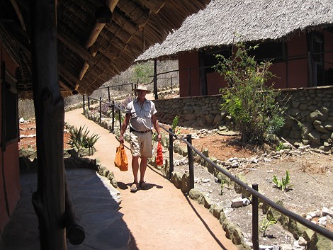Soroi Leopards Lair Cottage - Lumo Conservancy - Tsavo