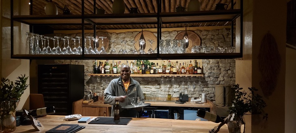 Soroi Lions Bluff Lodge - Lumo Conservancy, Tsavo