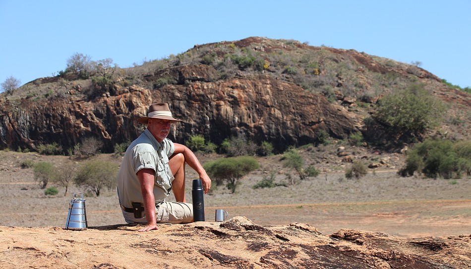 Bushbreakfast am Lion Rock im Lumo Conservancy