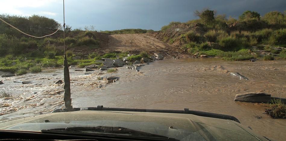 Rekero Crossing im Regen