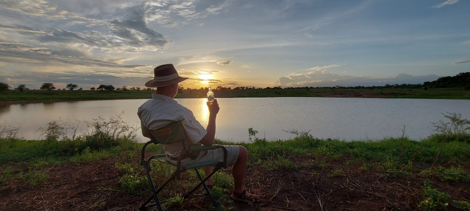 Sundowner und Dinner in der Wildnis des Lumo