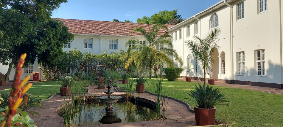 Victori Falls Hotel - Victoria Falls