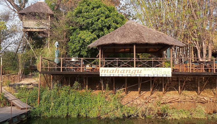 Mahangu Safari Lodge