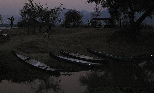 Little Vundu Camp - mana pools canoe trail