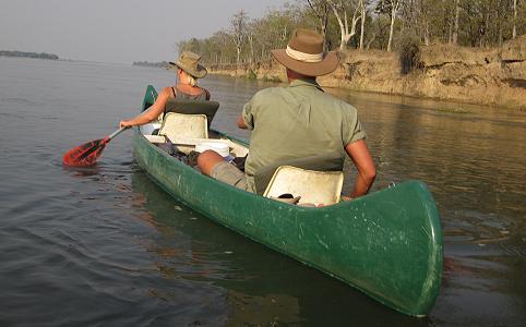 mit dem Kanu auf dem Sambesi, mana pools canoe trail