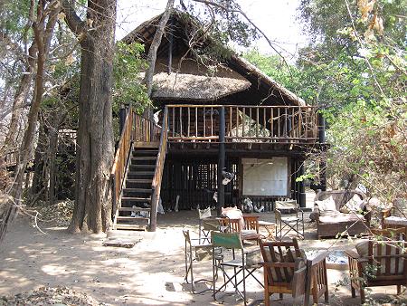 Vundu Camp - Mana Pool National Park