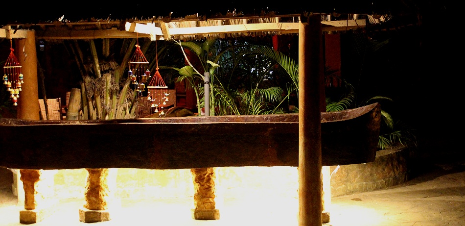 das Porini Restaurant wird für die Weihnachtszeit geschmückt