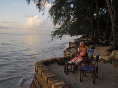 Morgens an den Mbuyu Beach Bungalows