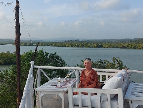 Peninsula Sundowner Restaurant & Bar - Mtwapa Creek