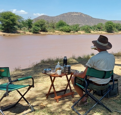 Buschfr&uuml;hst&uuml;ck im Samburu Reservat