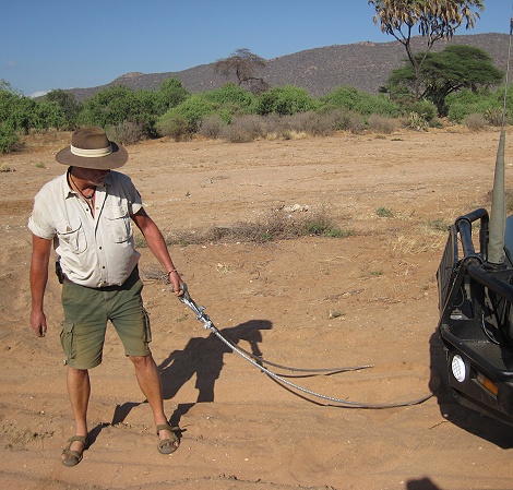 Festgefahren im lockeren Sand, Samburu Reservat