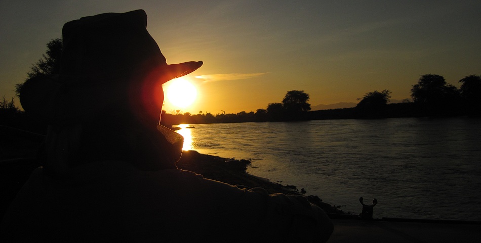 Sonnenaufgang am Ewaso Ngiro, Samburu