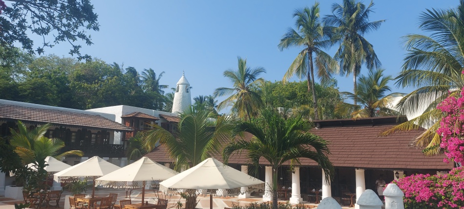 Mombasa - Serena Hotel / Shanzu Beach - Kenya North Coast